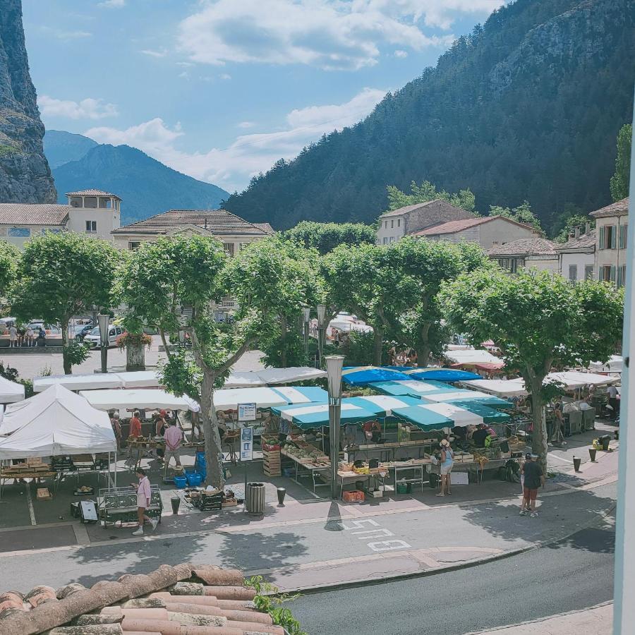 Hotel Du Levant Castellane Εξωτερικό φωτογραφία
